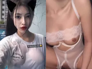 Trả bài em uyên thỏ vú ngon dâm đãng